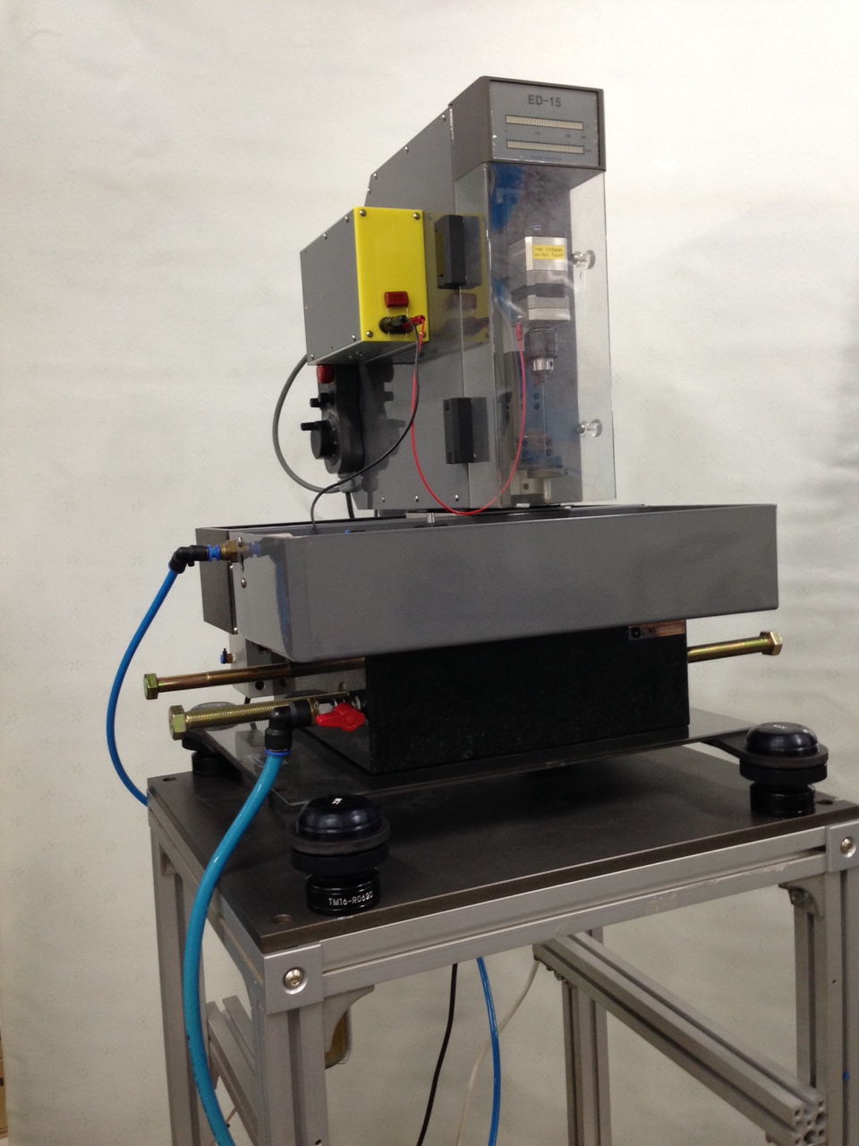 마이크로 방전가공기, Micro Electric spark machine with CTM series (iVIC Co). coil spring vibration isolation Platform.