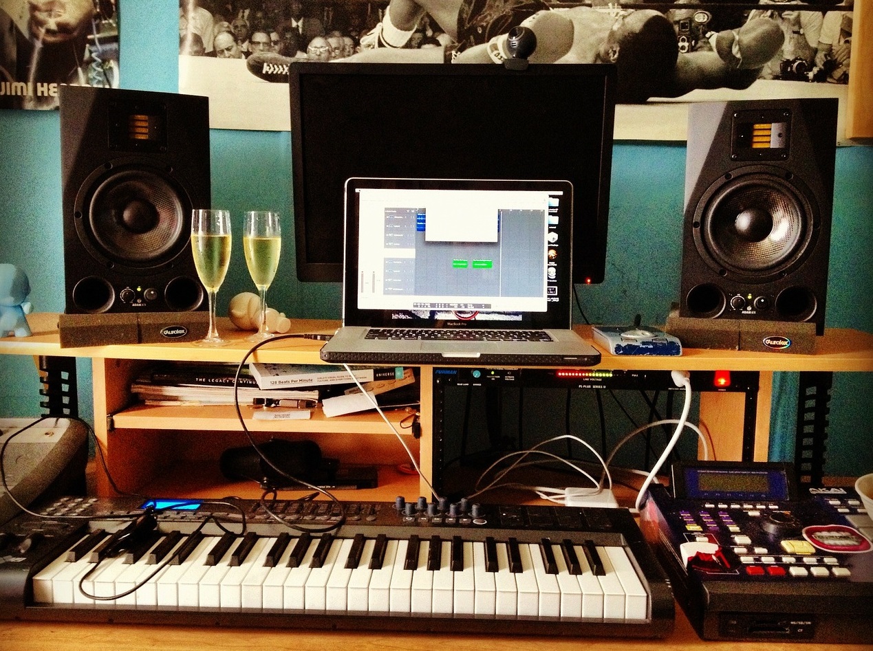 recording-255869_128000